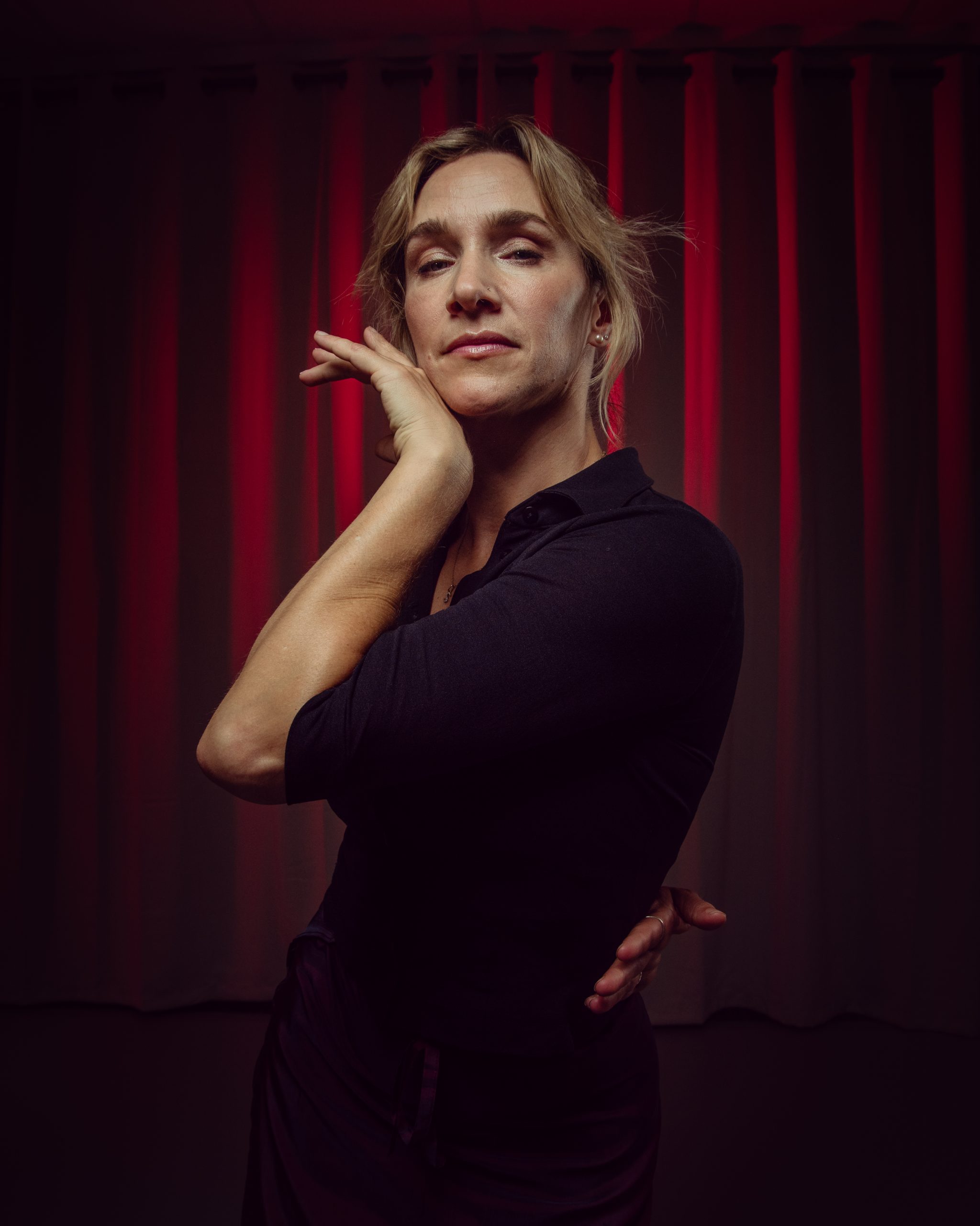 Simple Space. Stunning Shots. Turn any space into a Pro Studio! - Image 10